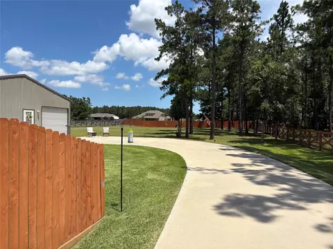 Exterior - 16645 Crosby St, Conroe, TX 77303 photo 2 of 4