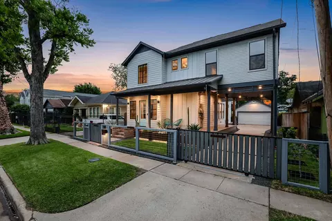 914 Robbie St, Houston, TX 77009