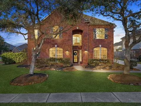 2513 Garnetfield Ln, Friendswood, TX 77546