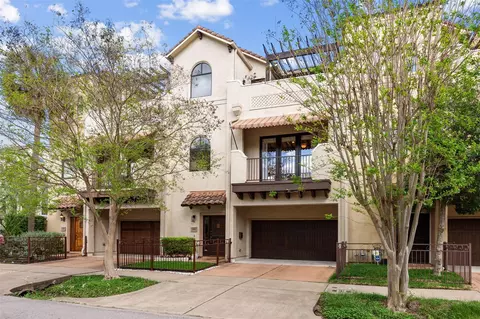 414 Snover St, Houston, TX 77007