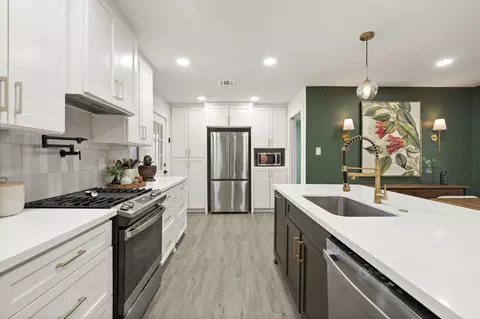 5113 W 43rd St, Houston, TX 77092