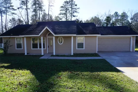 10832 Royal Forest Dr, Conroe, TX 77303