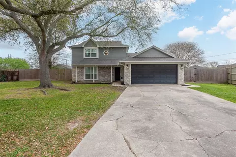 2209 Patricia Ln, Port Neches, TX 77651