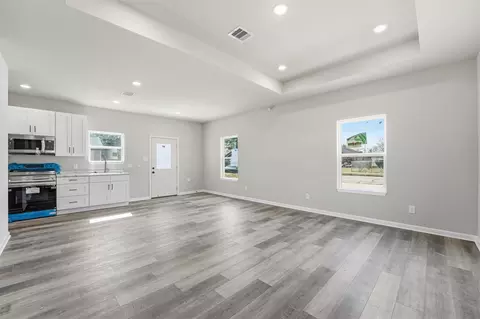 Living - 3791 Piney Pt, Conroe, TX 77301 photo 3 of 4