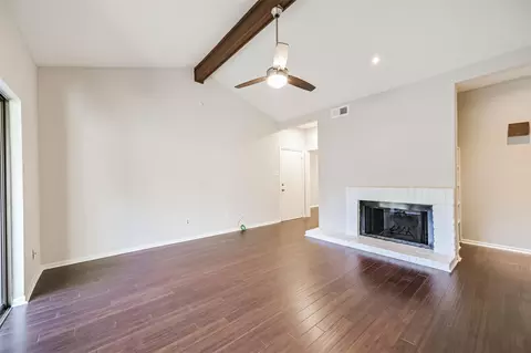 11711 Memorial Dr #84, Houston, TX 77024