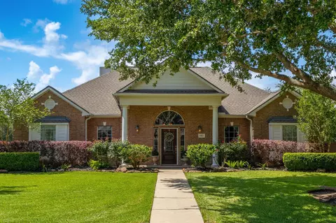 4423 Weston Dr, Fulshear, TX 77441