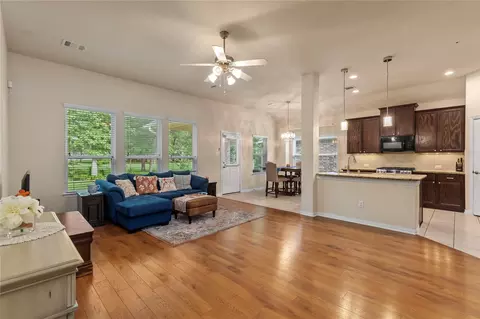 Living - 68 Hallmark Dr, Conroe, TX 77304 photo 1 of 2