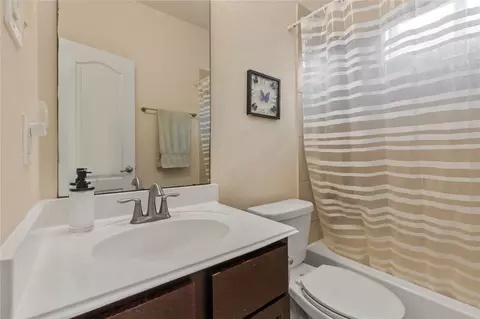 Bath - 68 Hallmark Dr, Conroe, TX 77304 photo 3 of 3