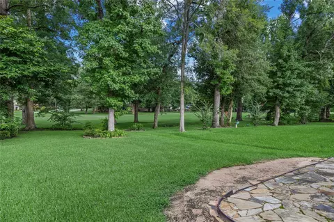 Exterior - 68 Hallmark Dr, Conroe, TX 77304 photo 2 of 3