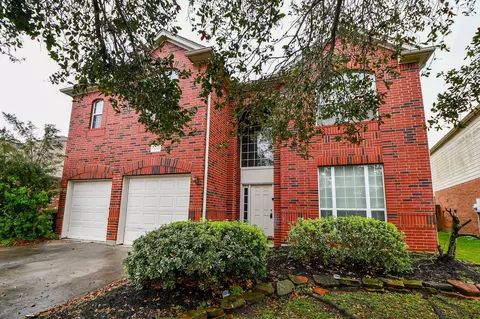 3015 Darby Brook Dr, Fresno, TX 77545