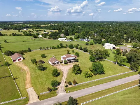 32118 River Park Dr, Magnolia, TX 77355