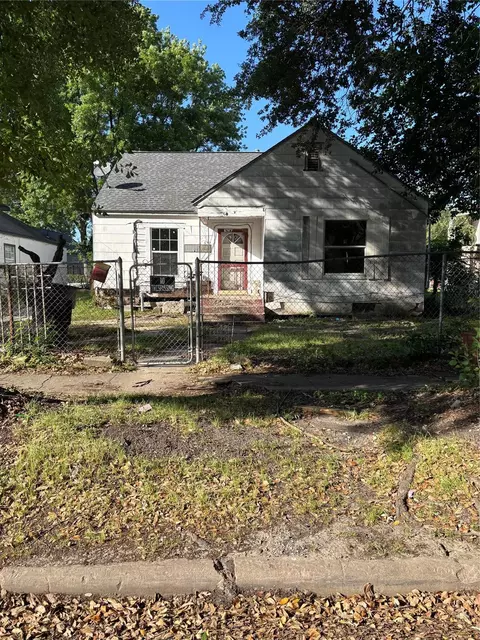 5317 Pease St, Houston, TX 77023