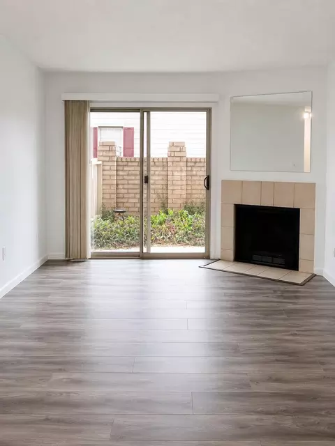 2120 El Paseo St #315, Houston, TX 77054