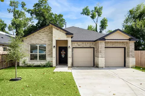 2516 Avenue Of Oaks St, Houston, TX 77026