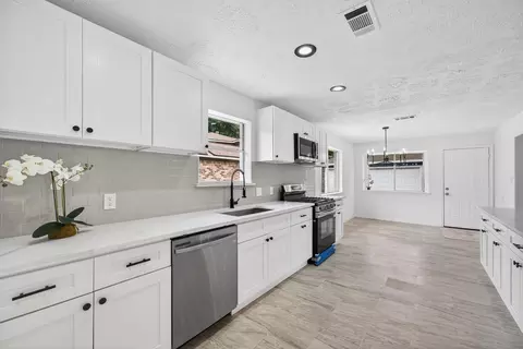 Kitchen - 24106 Spring Mill Ln, Spring, TX 77373 photo 1 of 6