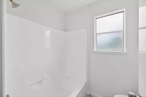 Bath - 24106 Spring Mill Ln, Spring, TX 77373 photo 6 of 6