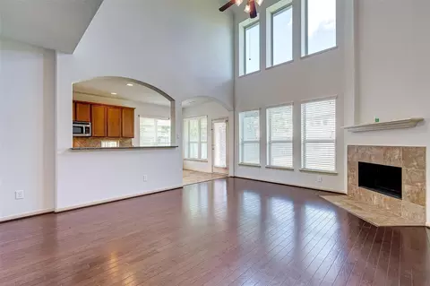 Living - 79 W Lasting Spring Cir, Spring, TX 77389 photo 2 of 7