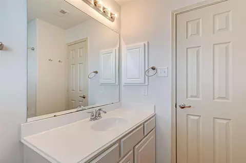 Bath - 79 W Lasting Spring Cir, Spring, TX 77389 photo 8 of 8