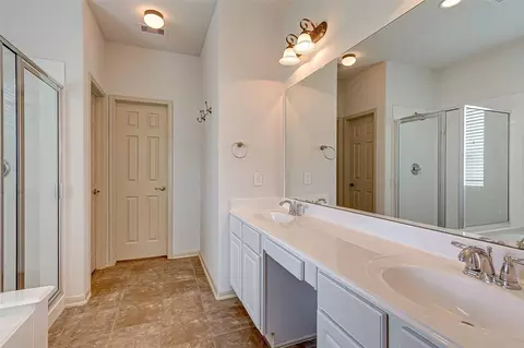 Bath - 79 W Lasting Spring Cir, Spring, TX 77389 photo 1 of 8