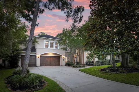 82 E Bracebridge Cir, The Woodlands, TX 77382