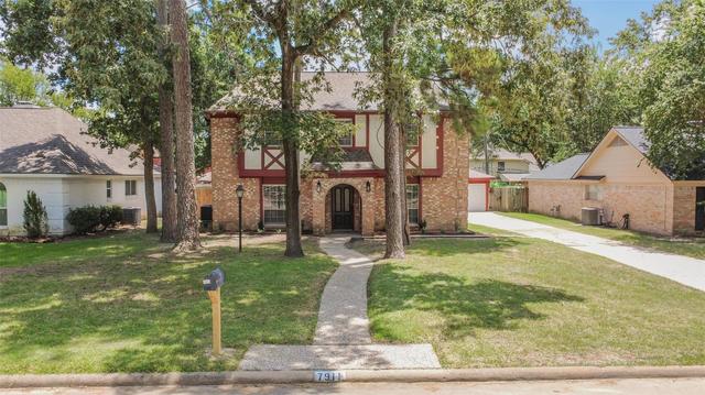7911 Friars Court Ln, Spring, TX 77379