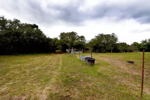 Exterior - tbd E Interstate 10 Frontage Rd, Weimar, TX 78962 photo 9 of 11