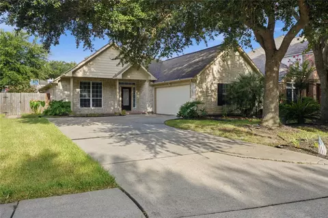 2344 Autumn Mist Ln, League City, TX 77573