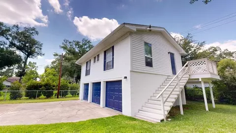 Exterior - 619 Cotter Dr, Spring, TX 77373 photo 5 of 9