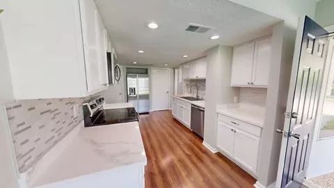 Kitchen - 619 Cotter Dr, Spring, TX 77373 photo 2 of 4