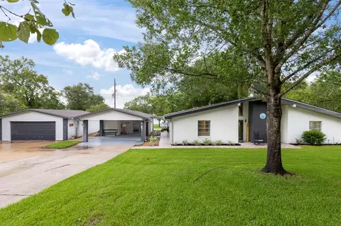 245 Lakeland Rd, Huntsville, TX 77320