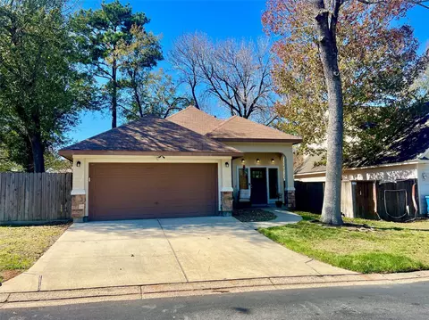 Exterior - 13901 Hydra Ct, Willis, TX 77318 photo 2 of 6