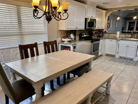 Kitchen - 13901 Hydra Ct, Willis, TX 77318 photo 2 of 2