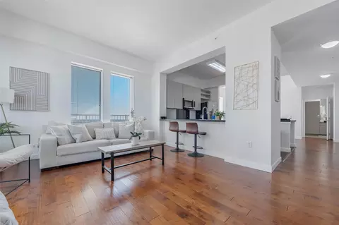 3505 Sage Rd #2210, Houston, TX 77056
