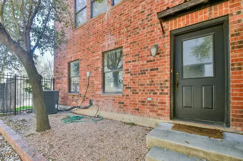 2422 Navigation Blvd #A, Houston, TX 77003