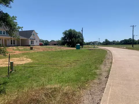 1031 Mill Rd, Angleton, TX 77515 photo 8