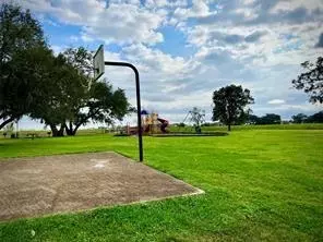 1031 Mill Rd, Angleton, TX 77515 photo 19