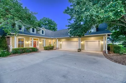 127 Anna Springs Ln, Montgomery, TX 77356