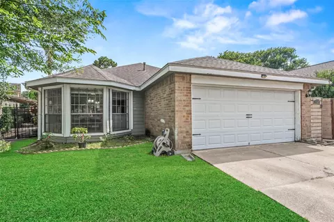 13527 Blue Marlin Ln, Houston, TX 77083