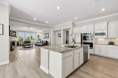 Kitchen - 7515 Windsong Bend Rd, Spring, TX 77379 photo 2 of 6