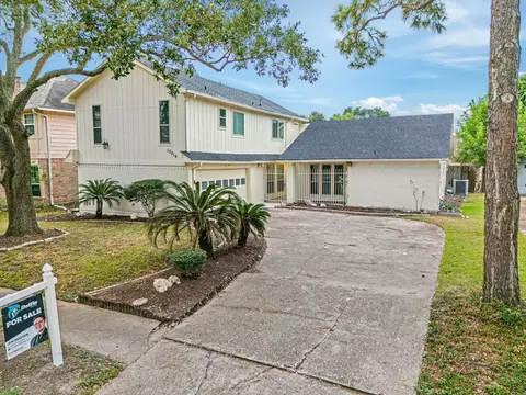 13314 Agarita Ln, Houston, TX 77083