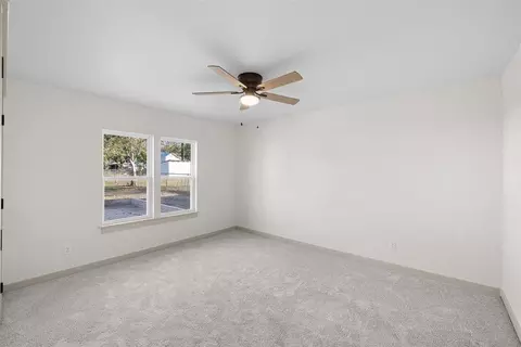 Bedroom - 911 Eilers St, Schulenburg, TX 78956 photo 2 of 3