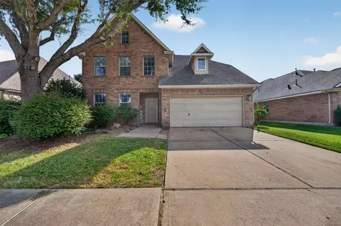 8002 Berkely Ct, Baytown, TX 77521