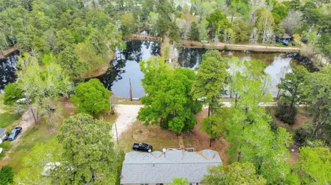 View/Area - 18207 Lark Ln, Conroe, TX 77384 photo 4 of 6