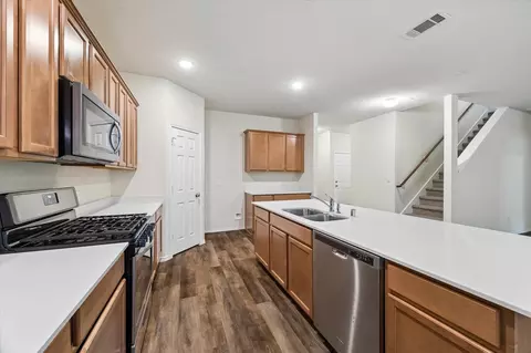Kitchen - 4050 Timber Sapp Dr, Conroe, TX 77304 photo 3 of 4