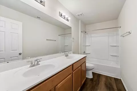 Bath - 4050 Timber Sapp Dr, Conroe, TX 77304 photo 3 of 3