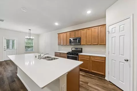 Kitchen - 4050 Timber Sapp Dr, Conroe, TX 77304 photo 1 of 4