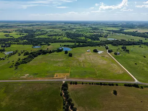 8019 N Fm 1371, Bellville, TX 77418