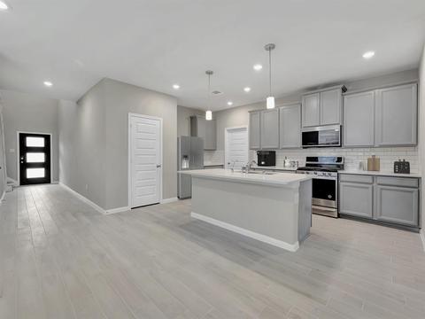 7159 Blue Oak Dr, Conroe, TX 77304 photo 1