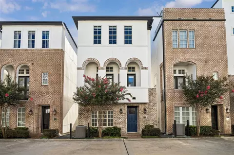 2715 Cohn Garden Ln, Houston, TX 77007