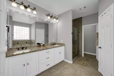 Bath - 12394 Pebble View Dr, Conroe, TX 77304 photo 1 of 5